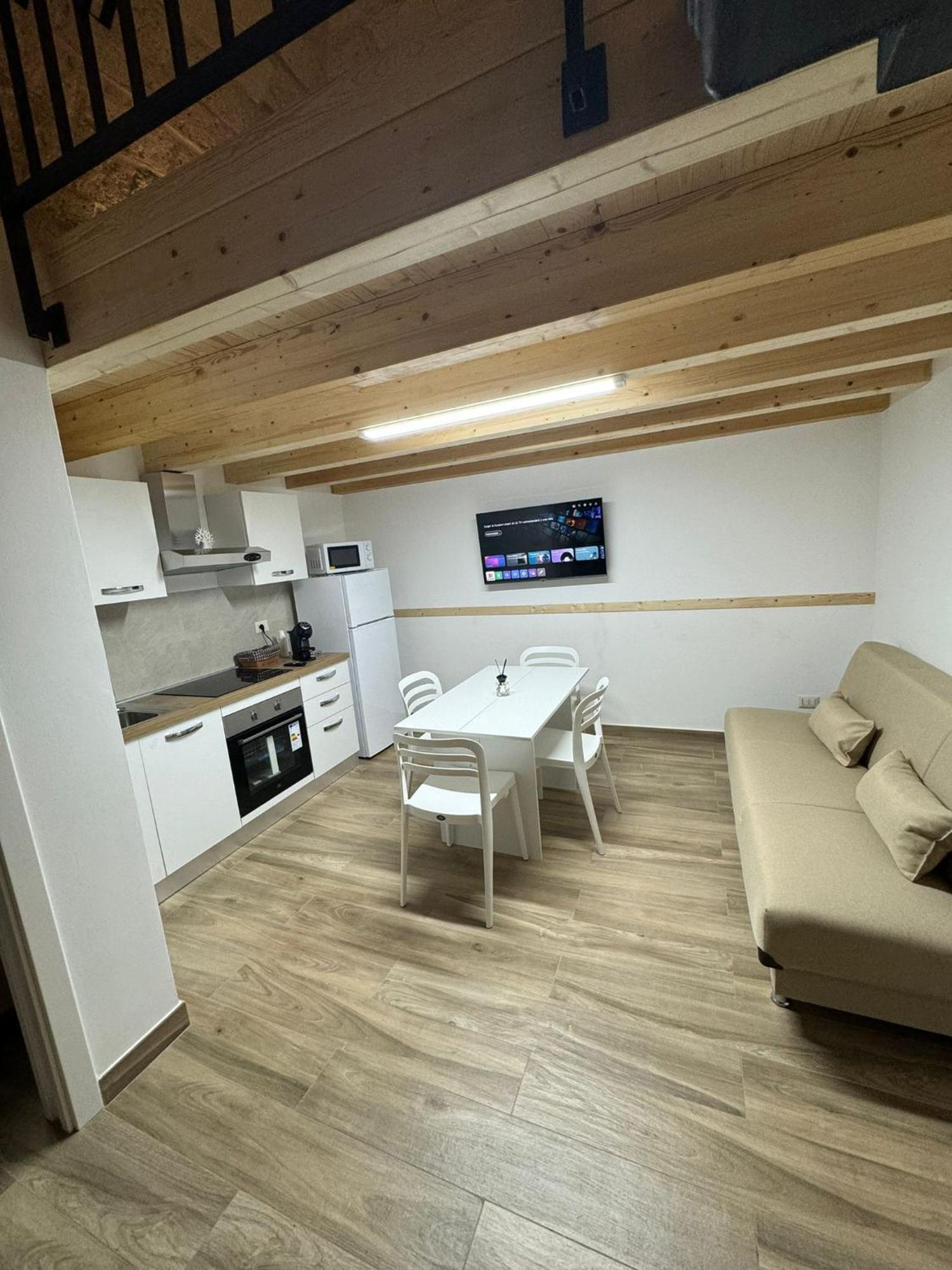 La Maison Di Anto' Bari Bagian luar foto